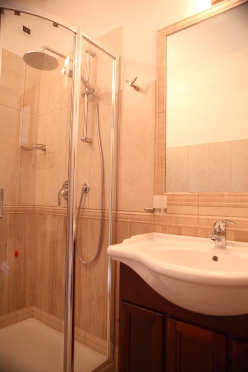 Sweet Appartment Di Guido Peschiera del Garda Room photo
